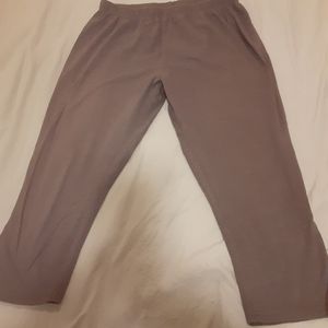 Gray Stretch Capris Size XL